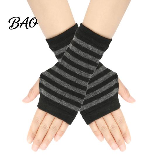 Half Finger Gloves for Women 1 Pair Women, Breathable Sun Protection Driving Gloves, Daily Commuter Hand Gear Non Slip Lightweight Athletic