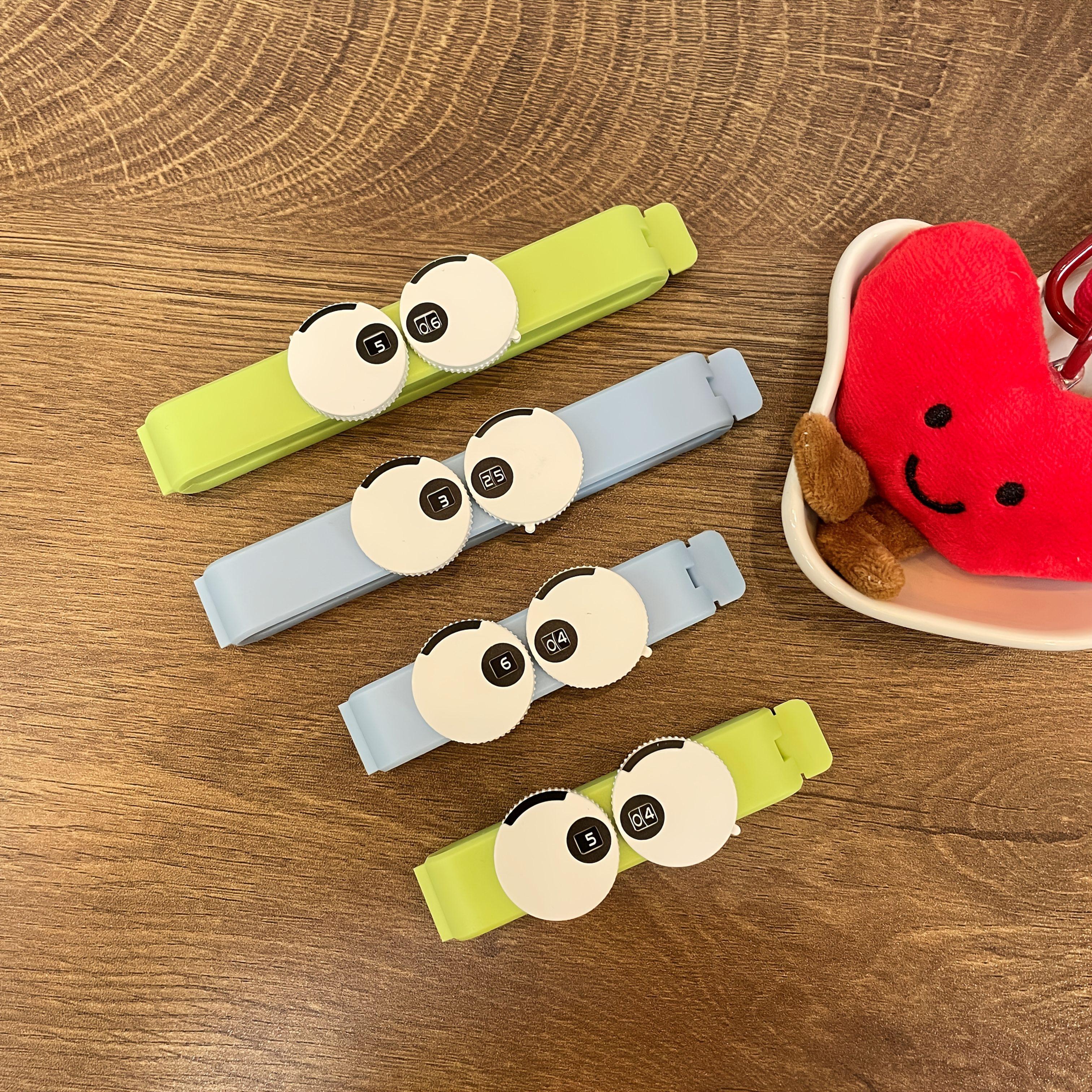 

Creative Food Sealing Clips Date Setting Snack Sealers Seasoning and Plastic Bag Closures Dustproof Moisture proof Reusable 1 set contains 4 pieces