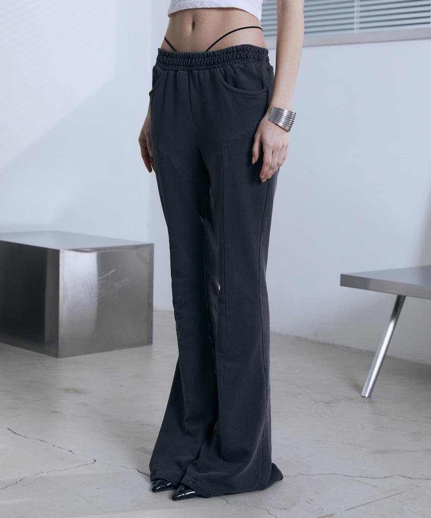 Bunteu Low-Rise String Bootcut Pants (Charcoal)