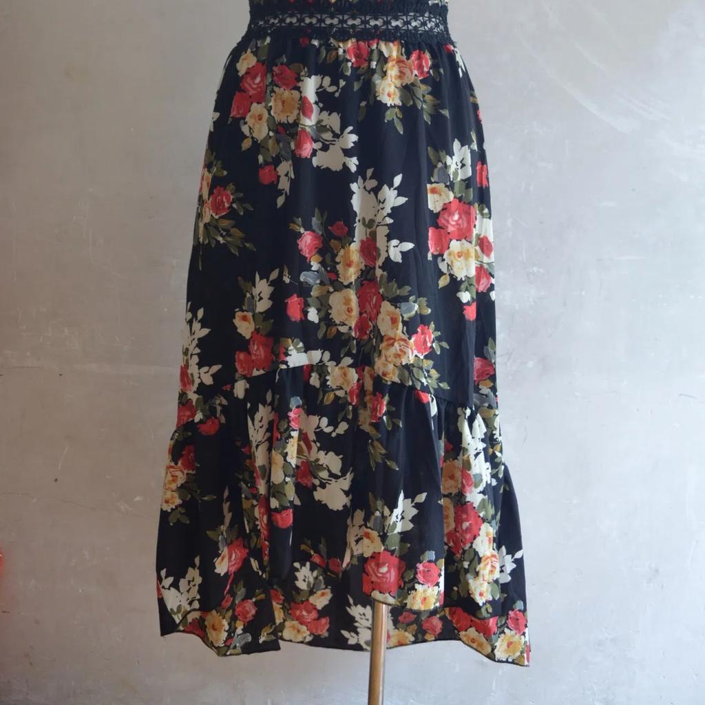 2026 New Women's Dress Sleeveless, Printed Irregular, Lace, Backless, Waist Cinching Long Gown Floral Print Dresses with Backless and Slit Design