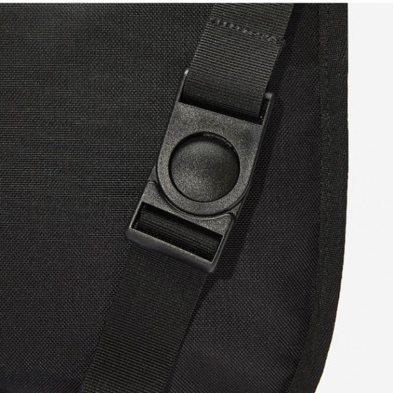 New Balance Club Dino Messenger Bag Nbgcess202 19 Crossbody Bag