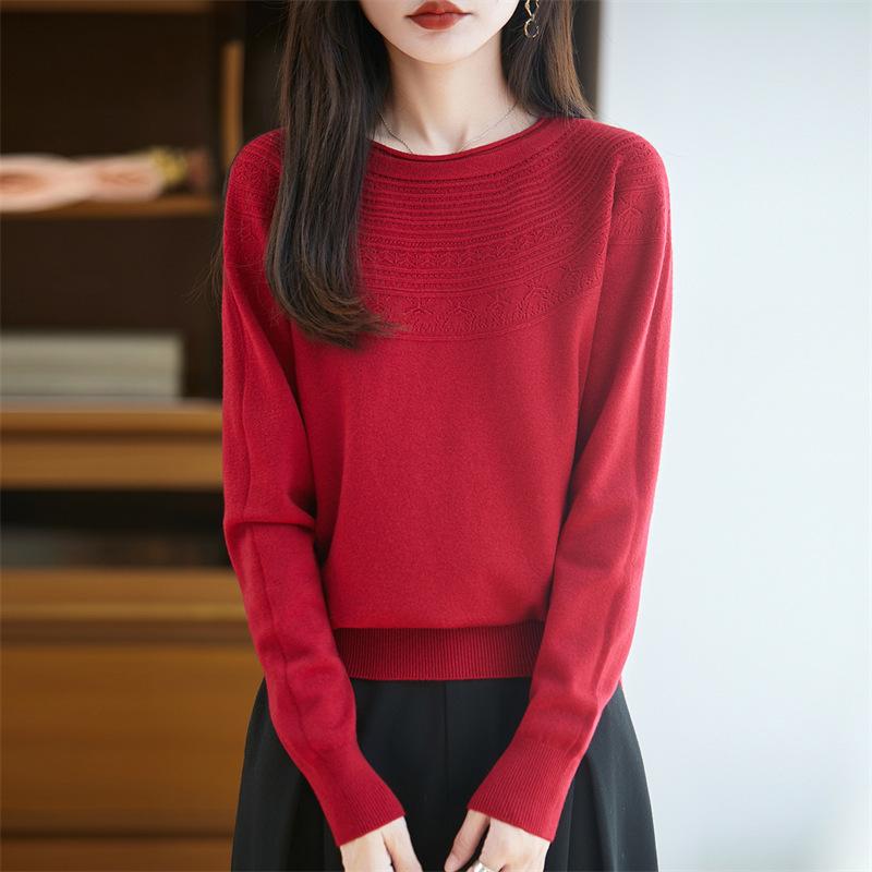 The New Autumn and Winter Style of Rolled-up Round-neck Loose-fitting Pullover Knitted Sweater with Long Sleeves Can Be Worn As A Base Layer