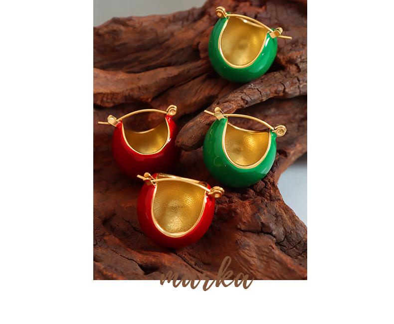 French Retro Temperament Luxury Christmas Red & Green Stud Earrings, Women's Titanium Steel Jewelry.