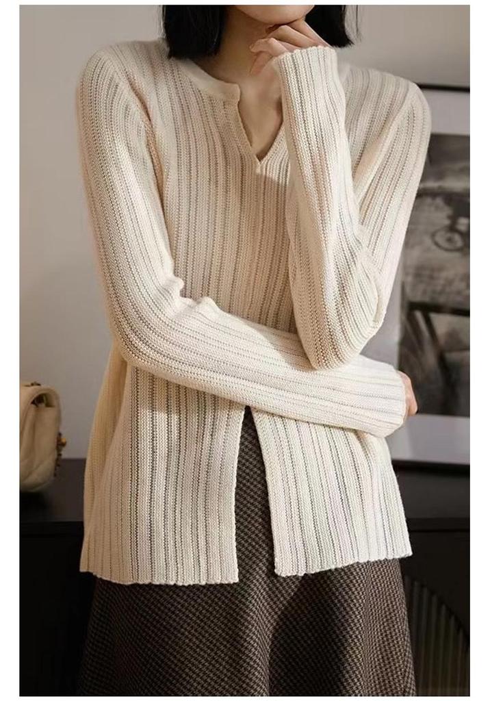 Women's Autumn/Winter Fine Wool Round Neck Hollow Stripe Long Sleeve Knitwear