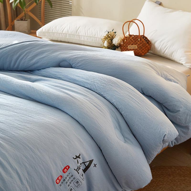 

Одеяло-кондиционер мягкое однотонное класса А - из приятного к коже соевого волокна, утолщенное для весны, осени и зимы. 150x200cm 1.8 jin