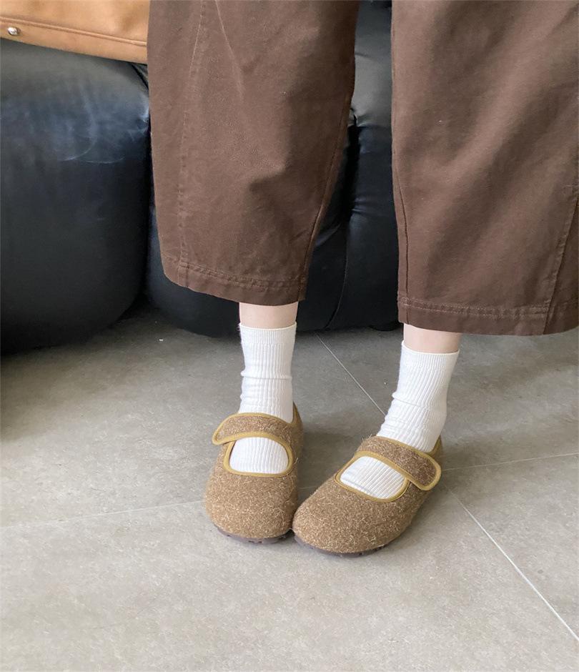 

Velcro gray fluffy shoes for women s winter wear new velvet single shoes warm cotton shoes flat Mary Jane Doudou shoes 40 хакі