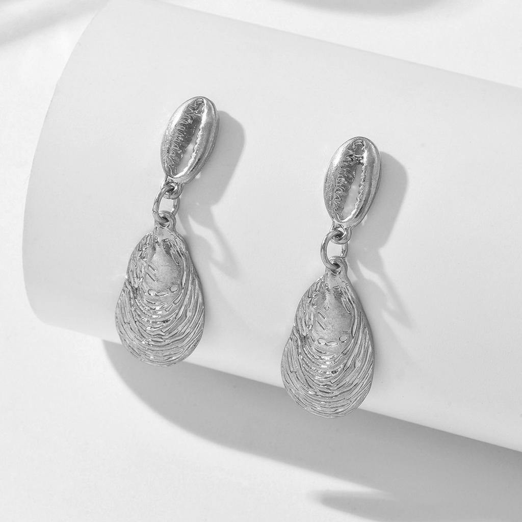 Natural Thorn Snail Shell Earrings Retro Shell Beach Vacation Earrings