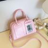 2025 personalized hand carry cute girl shell bag new trendy fashion shoulder bag feeling women's bag