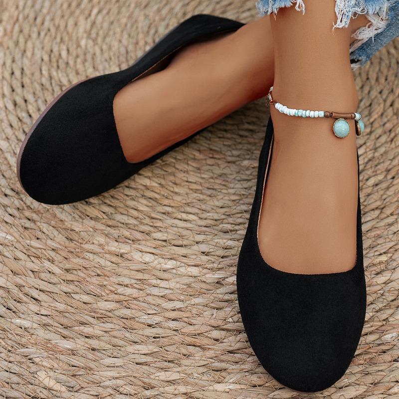 Women's Wide Width Driving Moccasins - Round Toe Soft Sole Slip-On Flats for Fall, Casual Loafers for Outdoor Wear