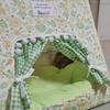 Small Pet Tent Hideout House Bottomless Cozy Sleeping Tent for Rabbits Guinea Pig with Cute Curtains Floral Print Hamster Cage