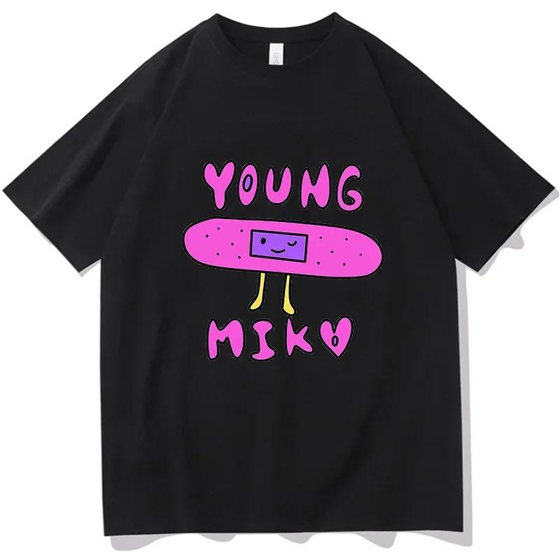 Black Oversized Cotton T-Shirt Featuring Young Miko Cute Skateboard Cartoon Print T-shirt 4XL