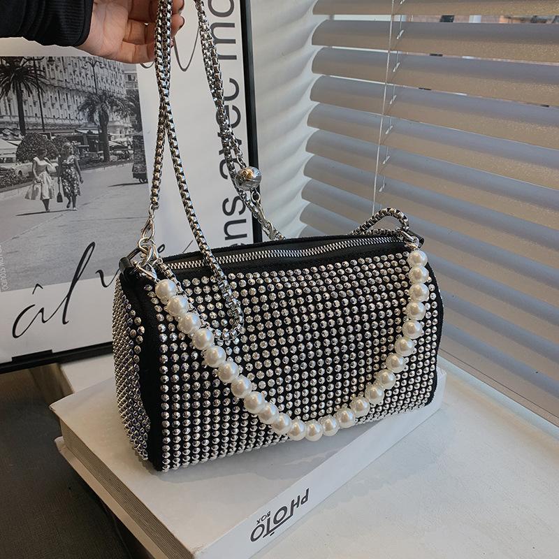 

Популярная яркая бриллиантовая маленькая сумка женская новая нишевая цепочка сумка-мессенджер жемчужная портативная сумка-подушка серебряный