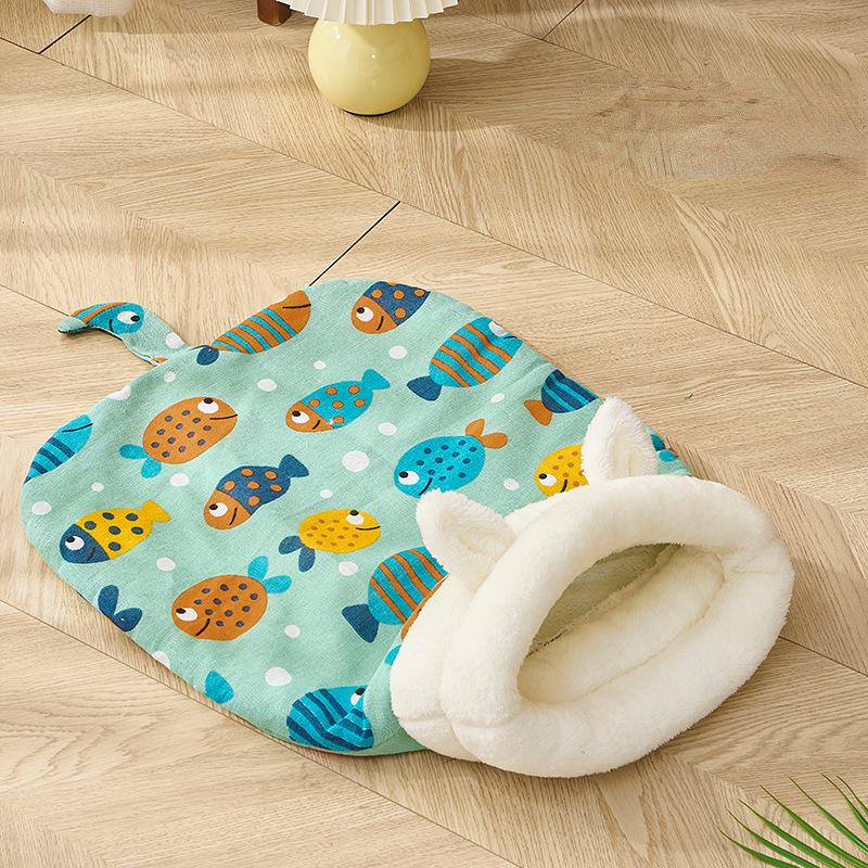 Cat Nest Winter Warm Kitten Sleeping Bag Semi Enclosed Dog Nest House Deep Sleep Pussycat Quilt Bedding Puppy
