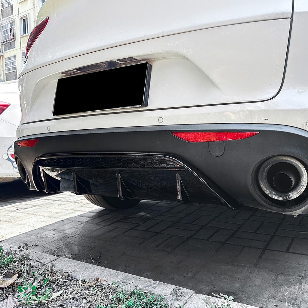 Car Rear Bumper Diffuser Lip Splitters Spoiler Rear Bumper Protector Guard For Alfa Romeo Stelvio 2017-2025