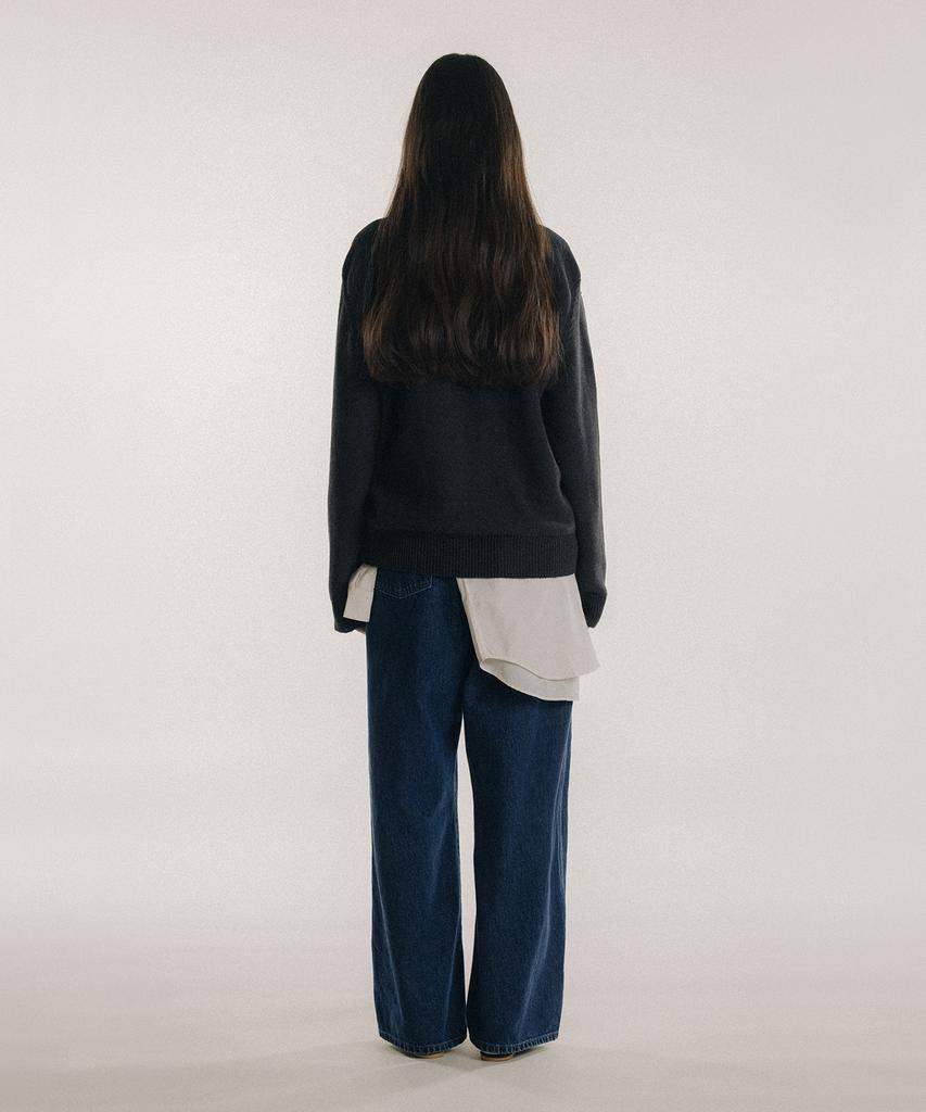 Beullaengkeulumumeon Crispy Crewneck Knit_Charcoal