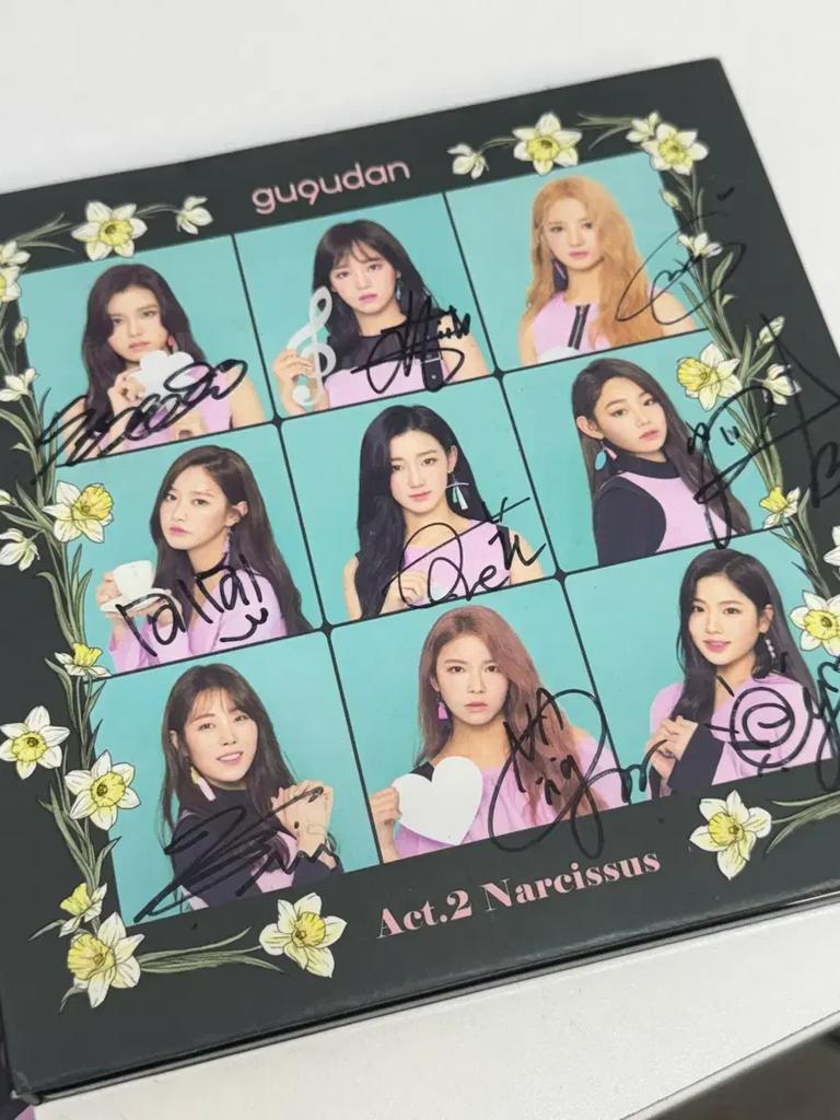 Baseball Team Act.2 Narcissus Sign-in Album Secret Sale Used