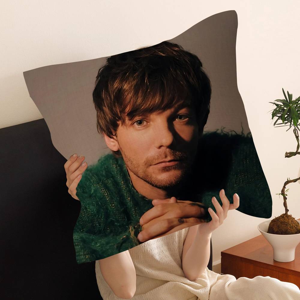 L-Louis Singer T-Tomlinsons Pillow Covers Cartoon Sofa Decorative Home Double-sided Printing Short Plush Cute Cushion Cover