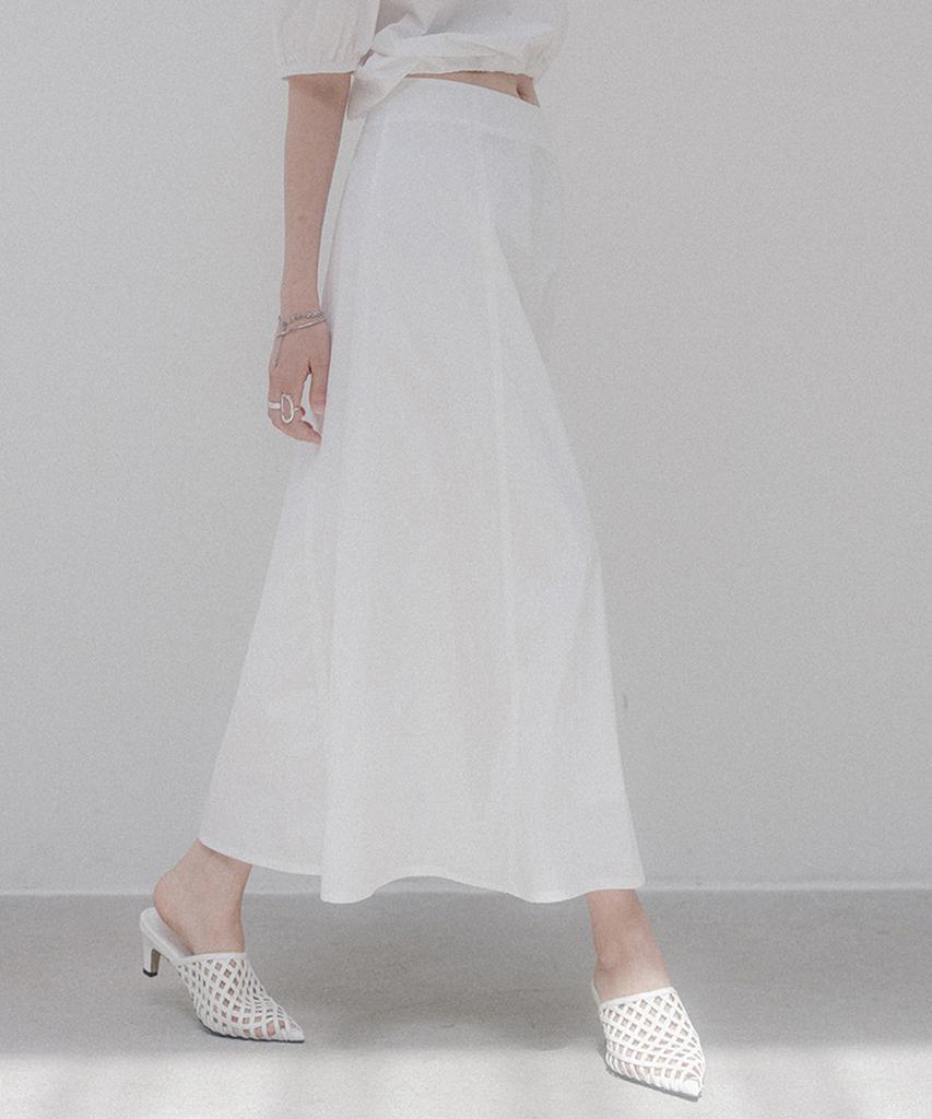 Memua Orb Cutout Flare Skirt (Black)
