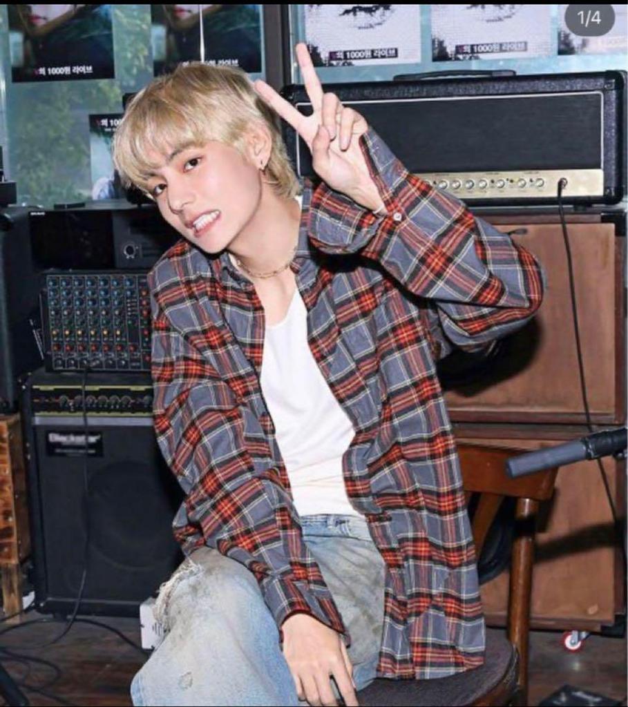[USED] BTS V wears UNDERCOVER check panel flannel shirt