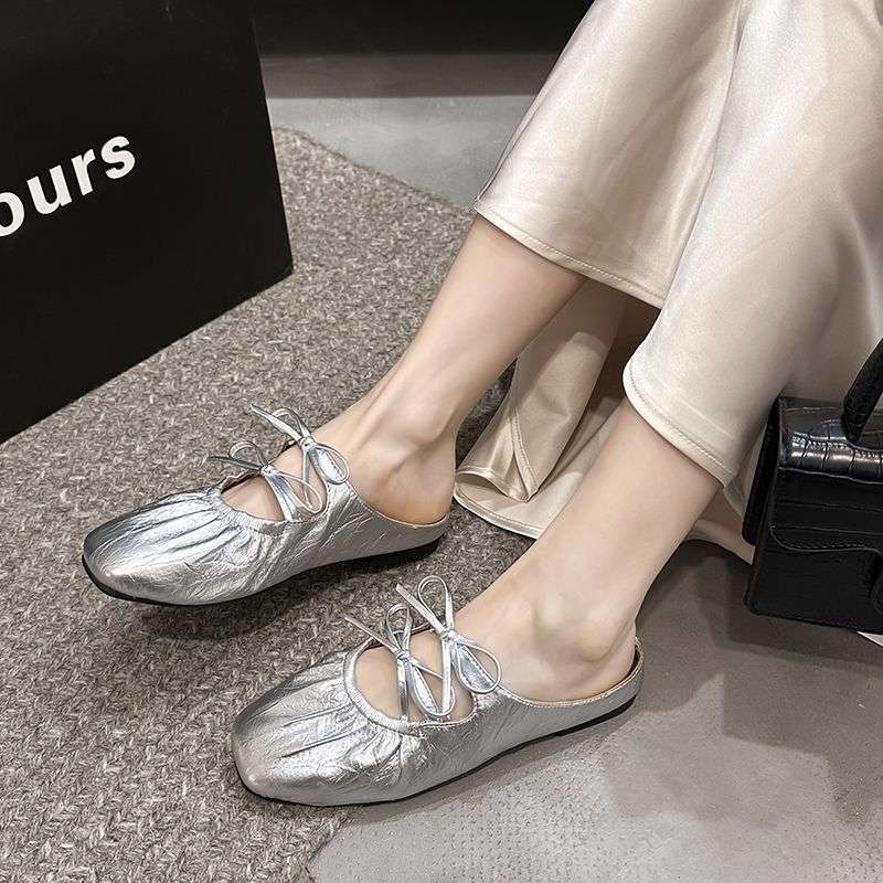 French bow silver bag head slippers women's 2025 spring and summer models with skirts flat soft bottom folds Mary Jane half drag