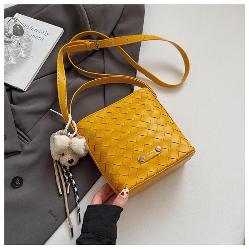 A Stylish and High-end Hand-held Small Bag, A Versatile Bucket Bag, and A Single-shoulder Crossbody Bag