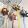 מהדקים וקרסים – מתלים לבגדים