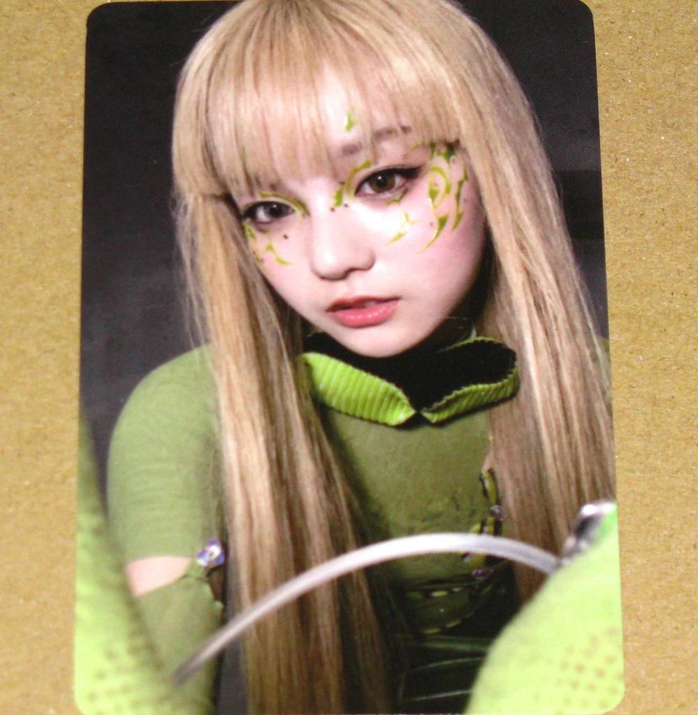 [USED] XG NEW DNA X VER Trading Card Julia JURIA Amazon