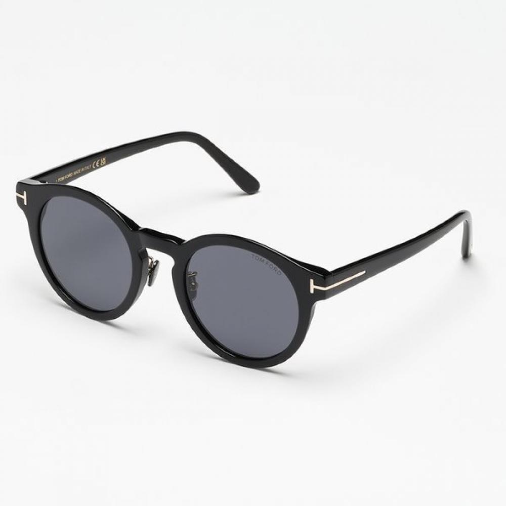 

Tom Ford Tf 1053 K 5301a Single option