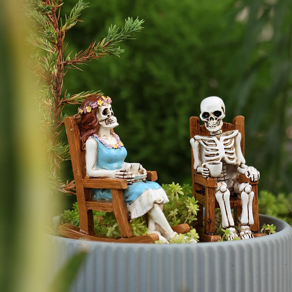 2pcs Skeleton Couple Statue,Resin Skeleton Figurines Sitting On Chair,Resin Skeleton Decoration For Table Centerpeice Decor