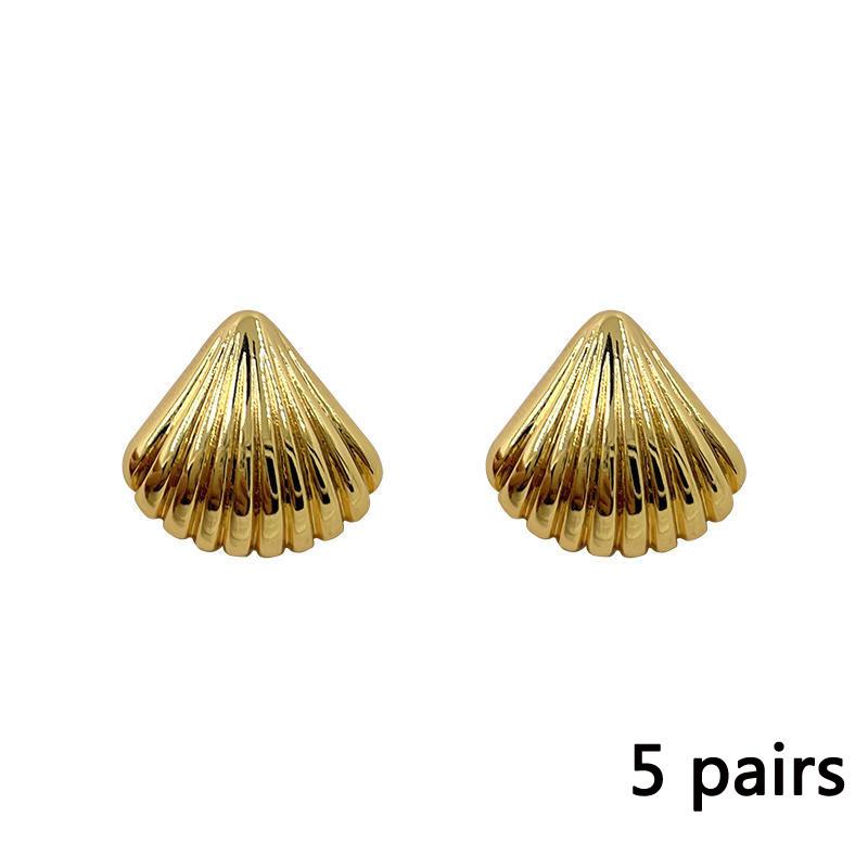 Dámské náušnice Retro Zlaté Vějířové Mušlové Náušnice Dámský Niche Design Senior Smysl pro Náušnice 2025 Nová Móda Lehký Luxusní Příliv