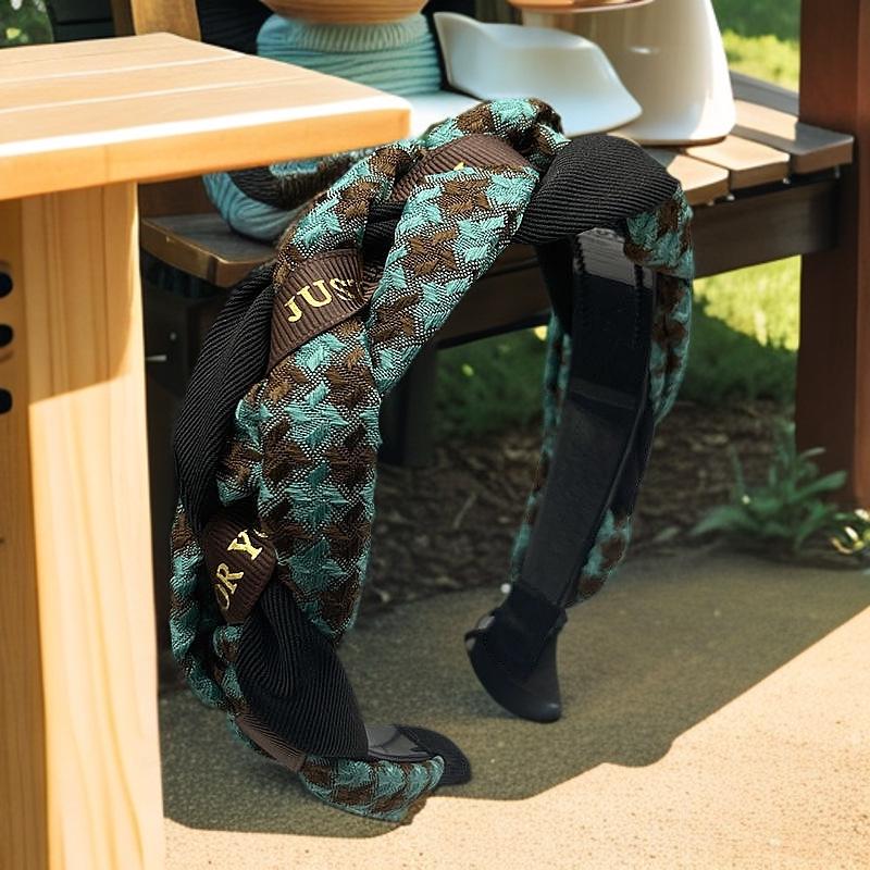 2024 New Style Women's Autumn/Winter Retro Korean Plaid Twist Non-Slip Headband