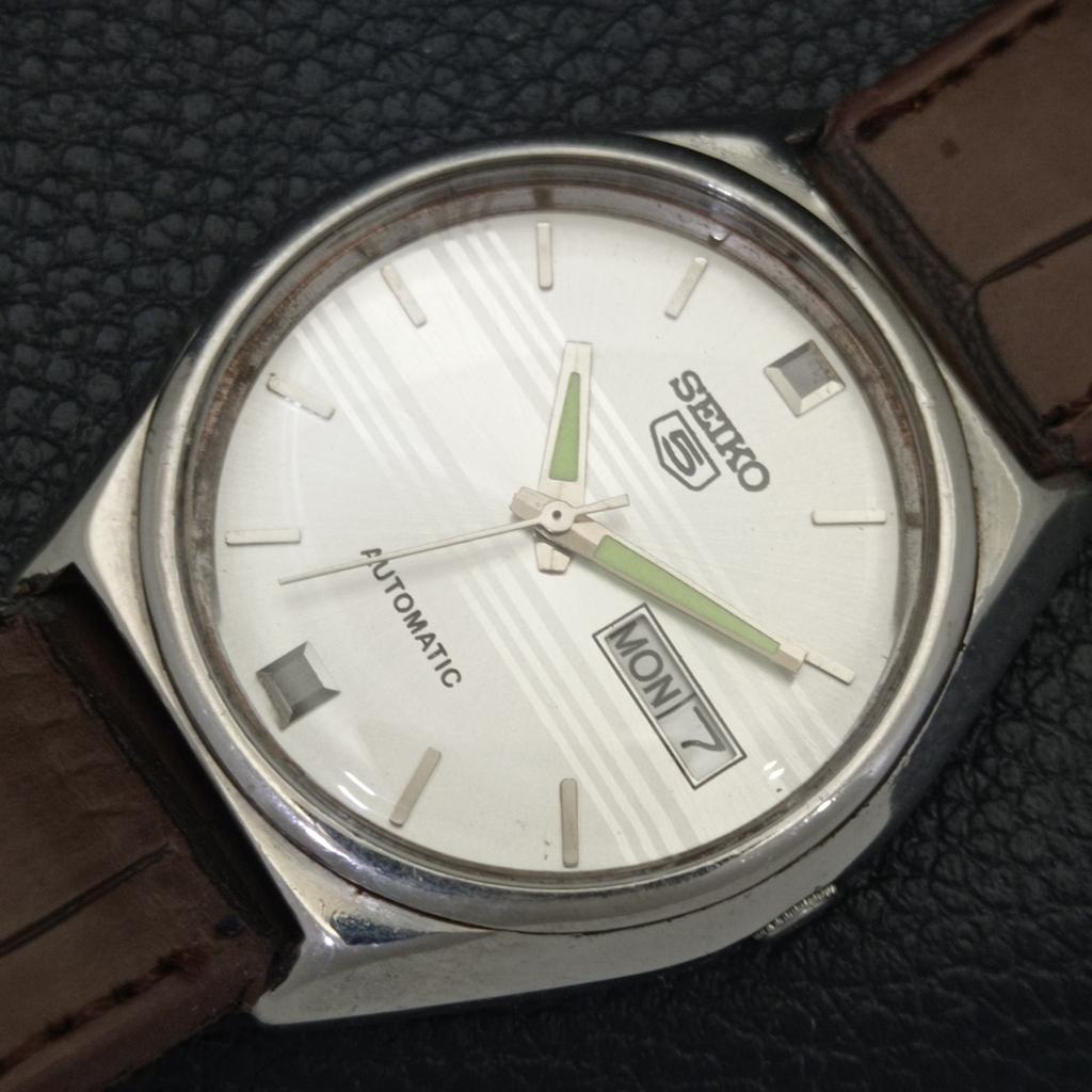 AUTOMATIC VINTAGE SEIKO 5 JAPAN 6309A MENS SILVER COLOR DIAL WATCH A701208-5 R206a-a701208
