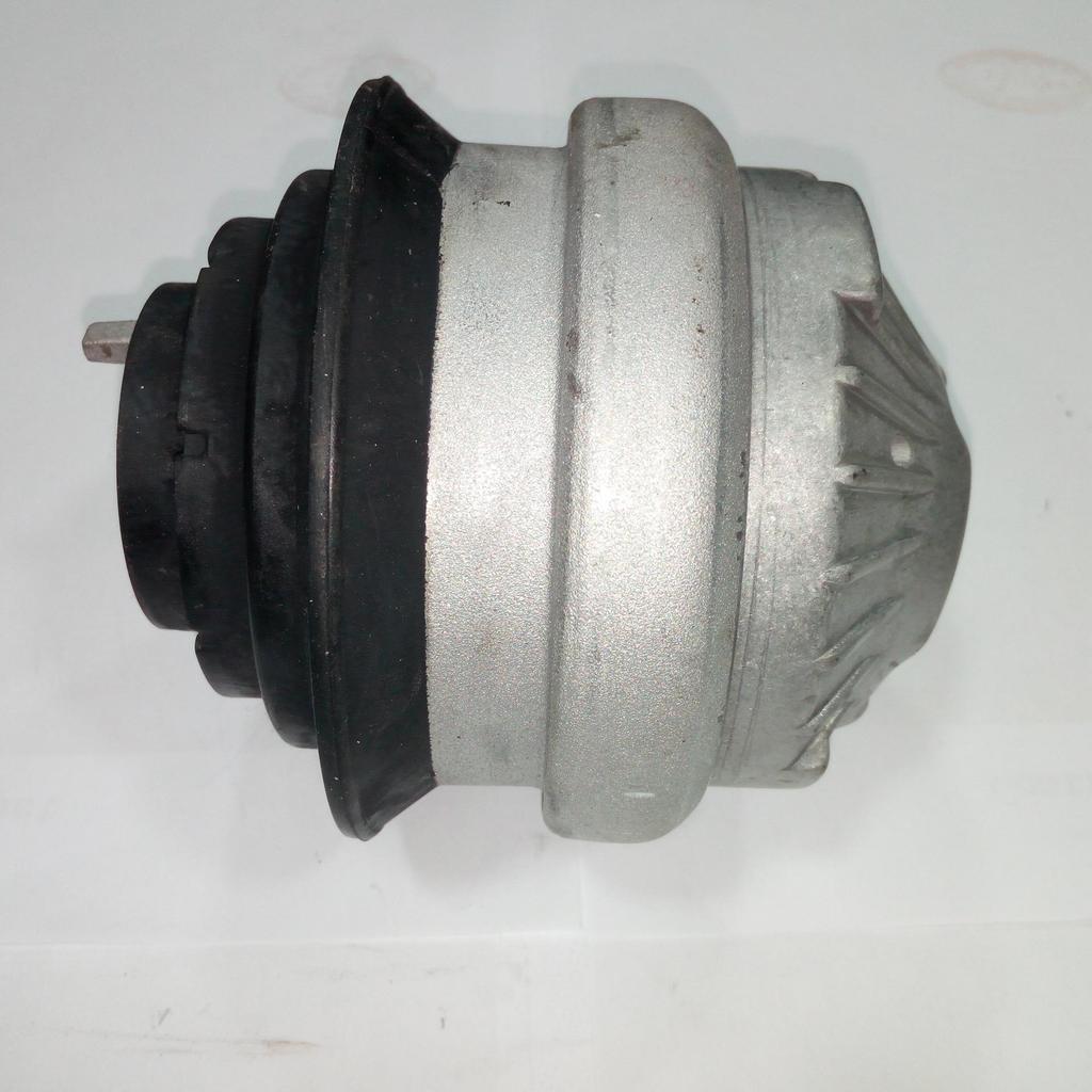 Mercedes-Benz 203/211 Engine Mount Rubber Pad