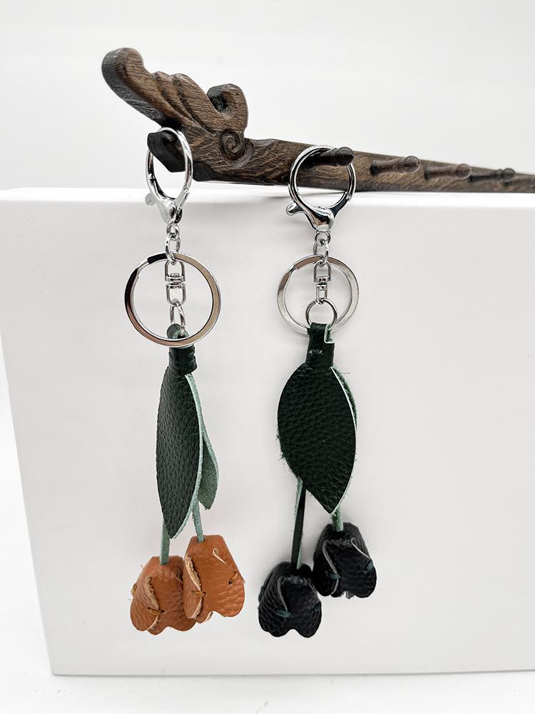 Handgefertigter Schlüsselanhänger-Anhänger aus echtem Leder in Tulpenform