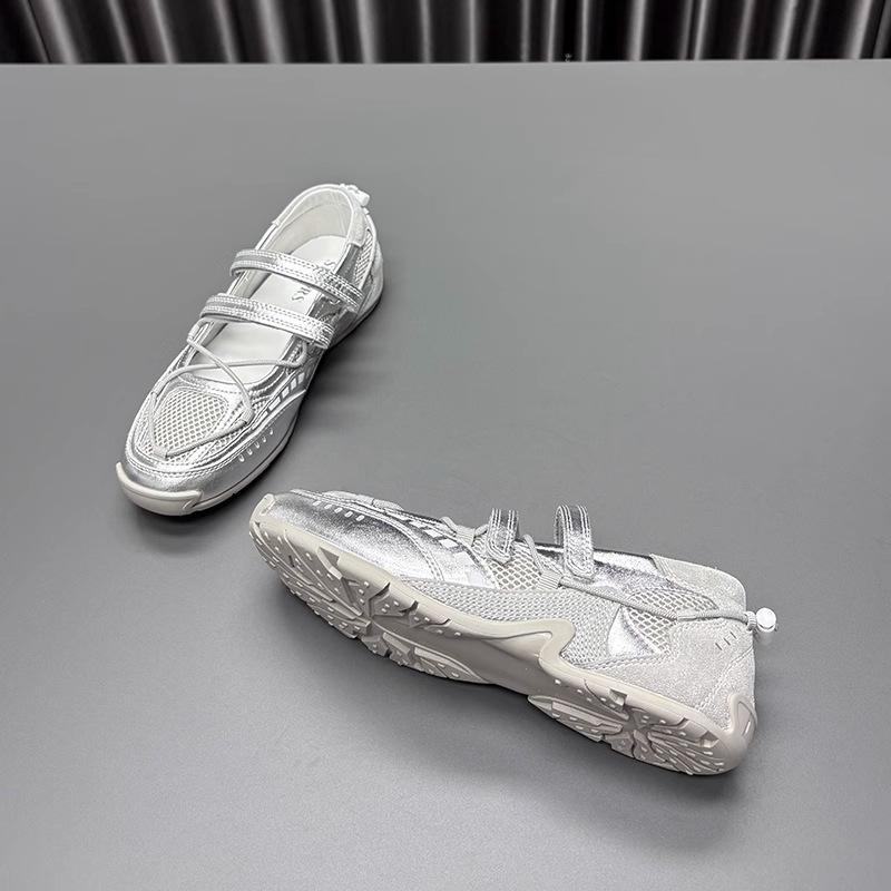 Evropské baleríny z hovězí kůže dámské 2025 léto nové stříbrné zapínání na suchý zip ležérní boty Mary Jane dámské jednobotky s nízkým výstřihem