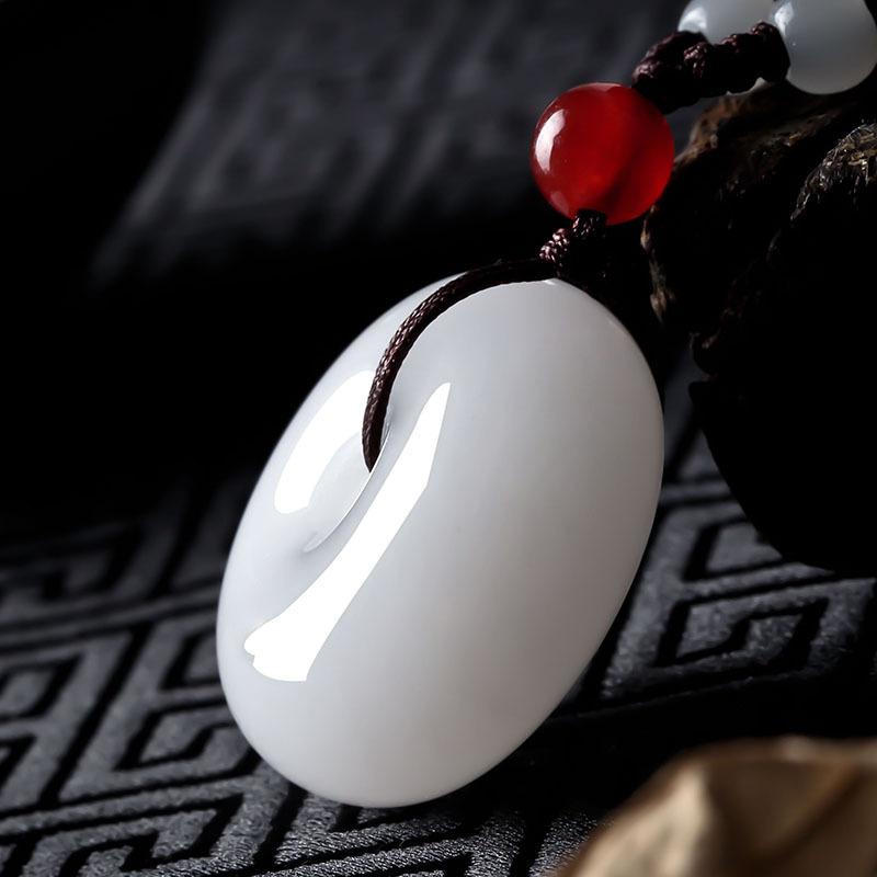 Natürlicher weißer Jade-Anhänger mit Sicherheitsschnalle, chinesische Halskette, handgeschnitzt, feiner Charme, Schmuck, Mode-Amulett für Männer und Frauen, Geschenk