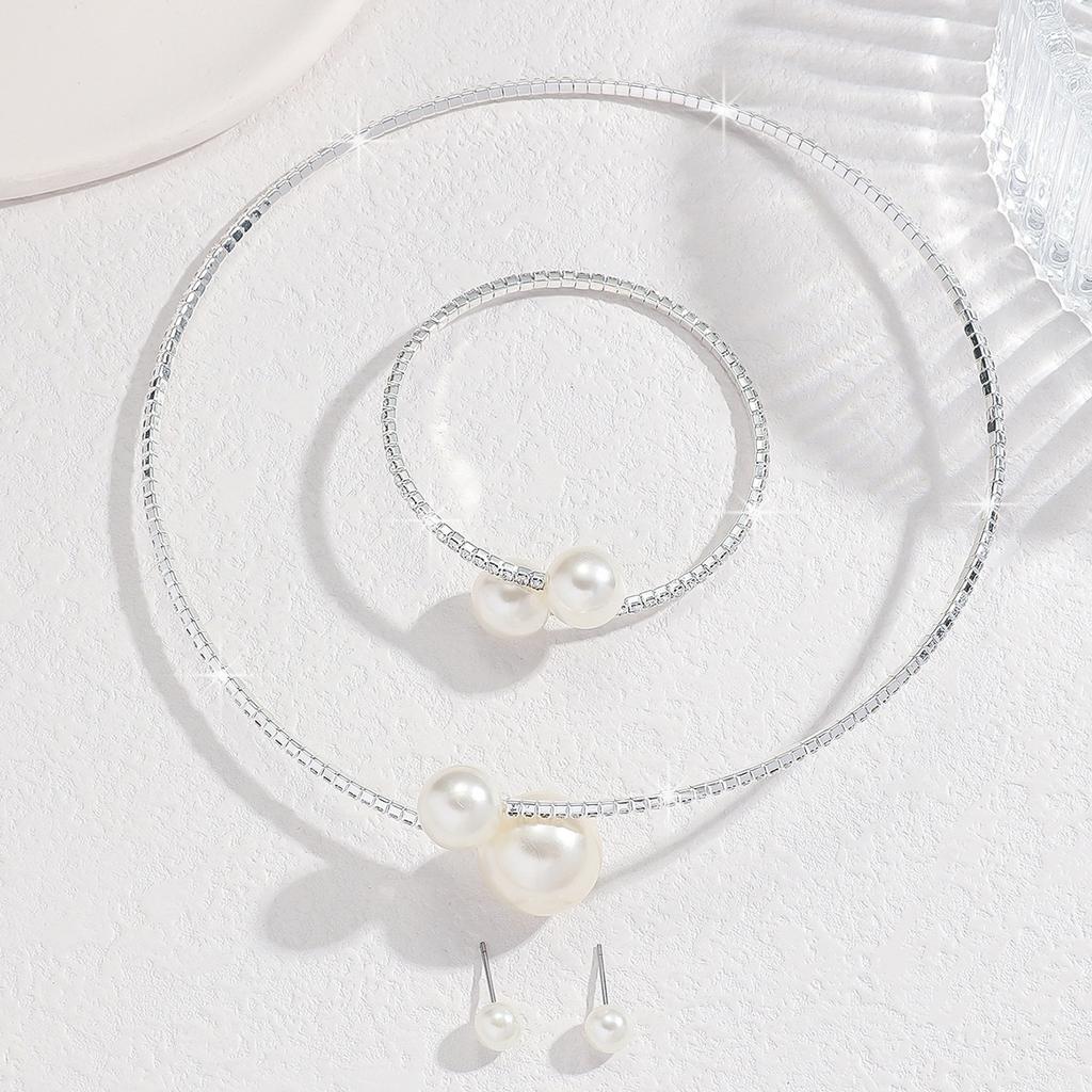 2025 New Design Rhinestone  Pearl  Set Necklace Bracelet Earring Set Suitable For Bridal Wedding Banquet Anniversary