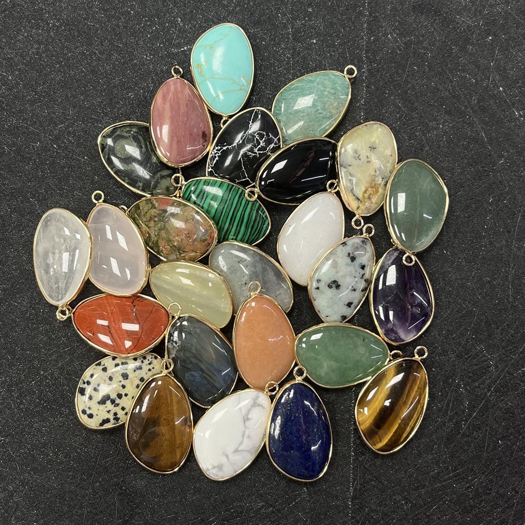 1 Stück, Energie-Naturstein-Anhänger, Böhmischer Stil Handgefertigt Unregelmäßiger Kristallachat Amethyst Jade Edelstein Anhänger für Schmuckherstellung DIY 20×35mm
