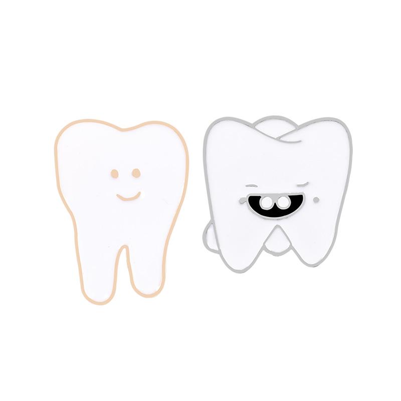 Quirky Teeth Enamel Pin: Fun Cartoon Dentist Brooch for Clothes or Hats