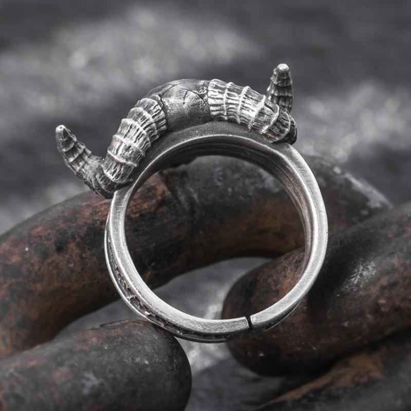 Vintage Punk Style Skull Sheep Head Ring Hip Hop Personalized Motorcycle Opening Adjustable Skull Ornament for Men and Women