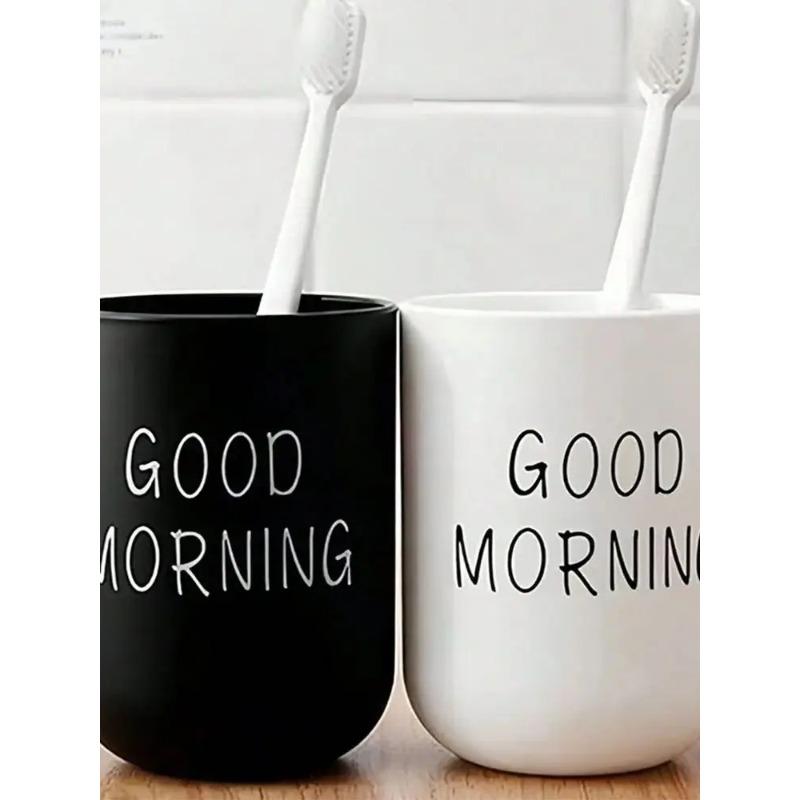 Simple Toothbrush and Cup Round Durable Plastic Morning Design White and Black Couple Toothbrush Cup Suitable for Giving To