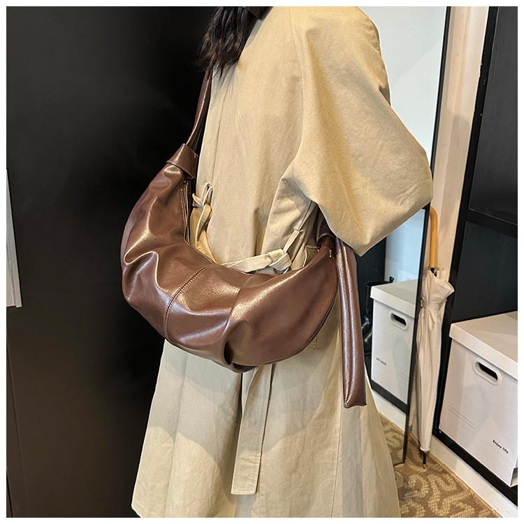 IELGY Korean Style Large-Capacity Retro Soft Leather Pleated Dumpling Bag Lazy Style Casual All-Match One-Shoulder Under
