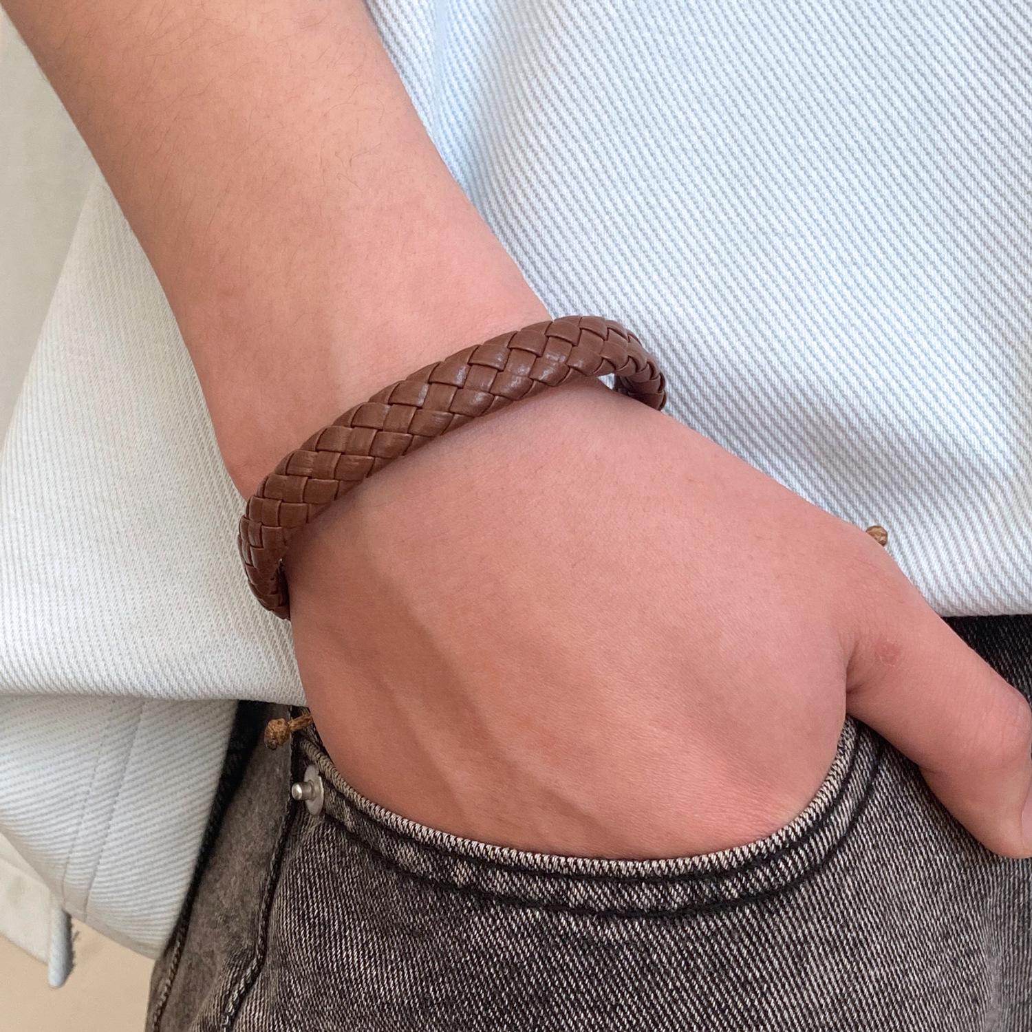 

Чоловічий геометричний шкіряний браслет з хрестом зі сплаву