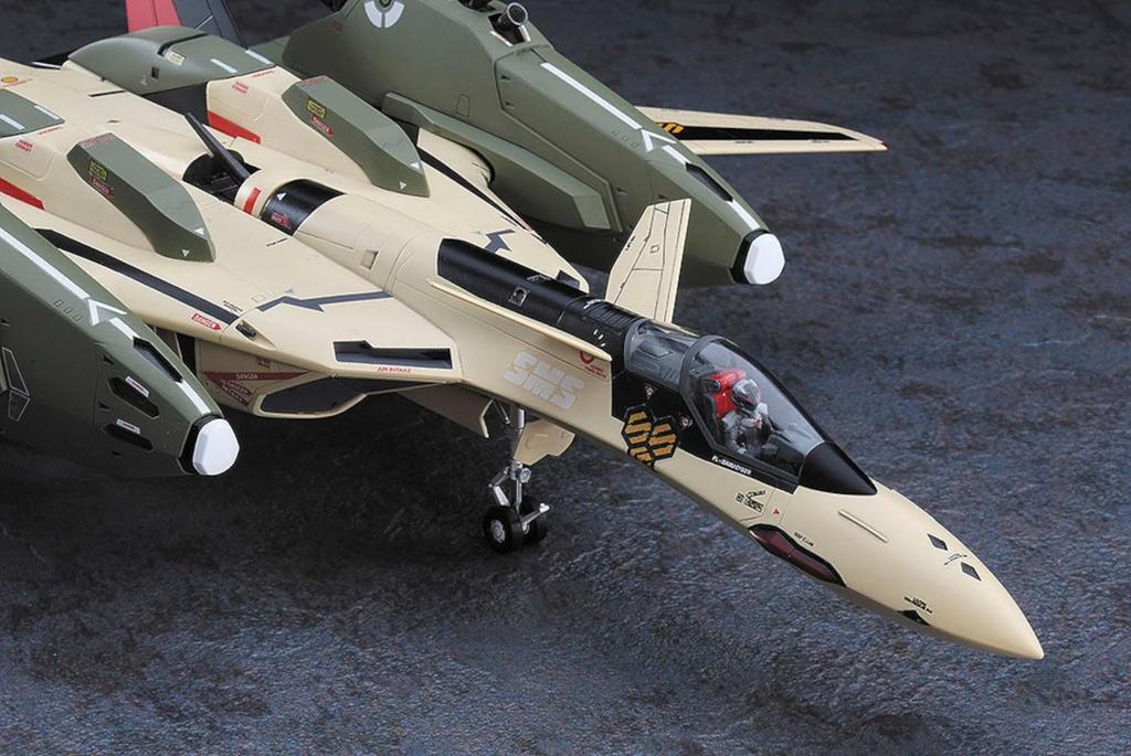 Hasegawa Macross Series Macross Frontier Isamu Special Scale Plastic Model Kit 65836 VF-19EF/A 1/72