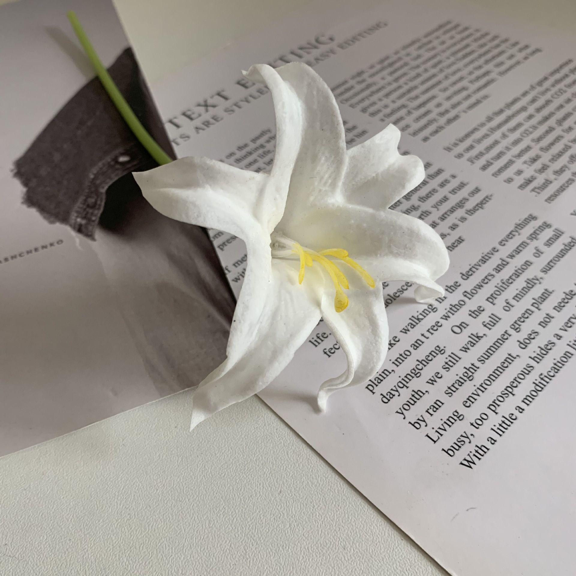 

Имитация одноголового цветка лилии из ПУ, одиночная ветка, полевая лилия, искусственный цветок, свадебный букет невесты, цветочная композиция 3pcs белый