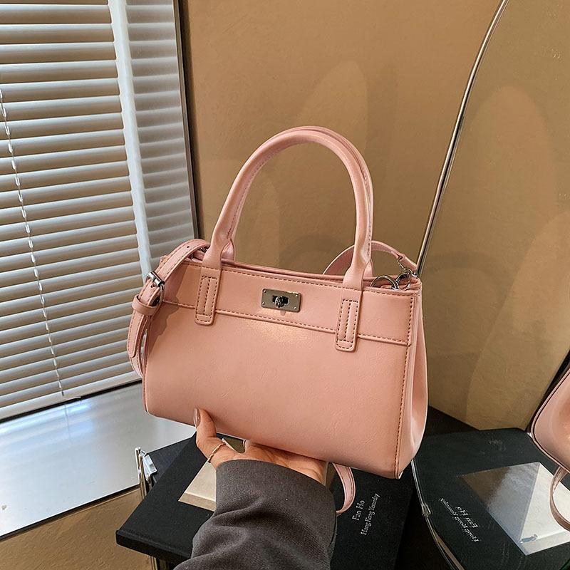 Premium textured bag women's 2025 new fashion versatile messenger spring and summer popular portable casual small square bag