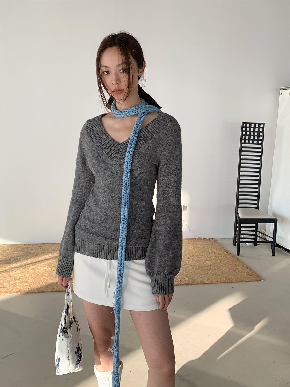 

Корейский однотонный свитер Dorothy с V-образным вырезом на весну - женский трикотажный топ с прямой талией Large