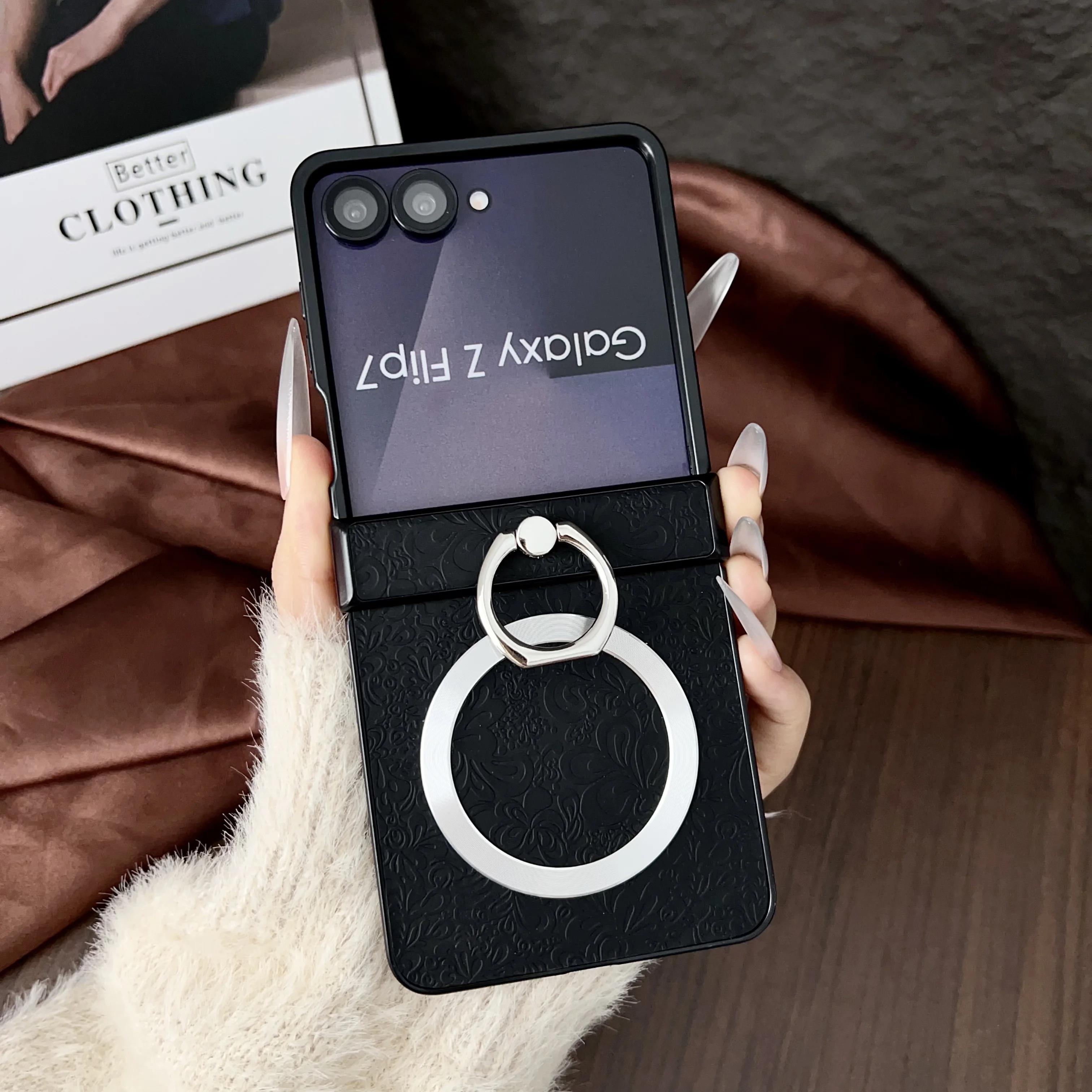 

Auspicious Clouds Magnetic Phone Case for Samsung Galaxy Flip Series - Shockproof Hinge Cover Compatible with Zflip 7FE 6 5 4 3 Galaxy Z Flip7 чорний