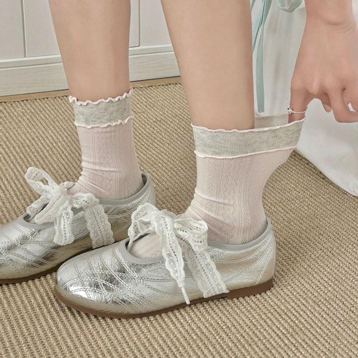 Ballet-Inspired Mesh Ruffle Lace Socks for Girls, Slimming Color-Block Mid-Calf Slouch Socks, Perfect with Leather Shoes