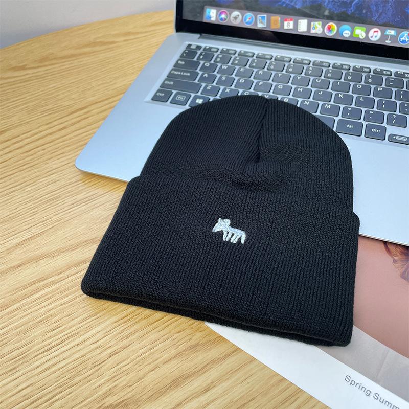 Embroidered Fox Wool Hat for Men, Small Face In Autumn and Winter, Warm Ear Protection, Knitted Hat, Fashionable Versatile Melon Fur Hat for Women